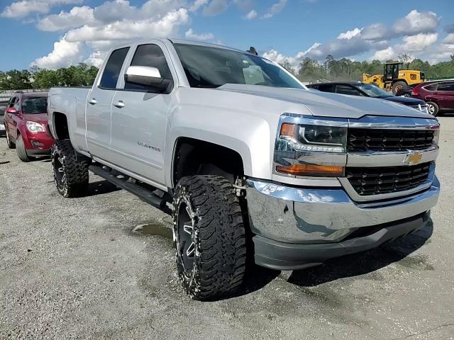 2018 Chevrolet Silverado C1500 Lt VIN: 1GCRCREC1JZ158088 Lot: 61242905