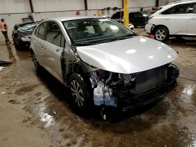 2020 Toyota Corolla Le VIN: JTDEBRBE8LJ004910 Lot: 62753005