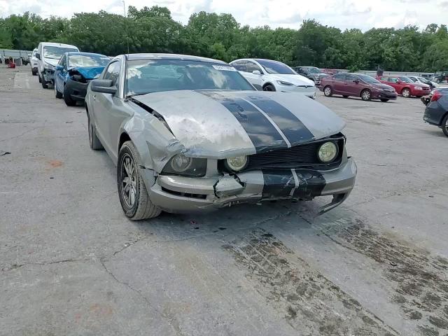 2008 Ford Mustang VIN: 1ZVHT80N985139981 Lot: 62411995
