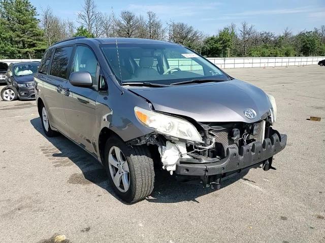 2011 Toyota Sienna Le VIN: 5TDKK3DC2BS085366 Lot: 62728345
