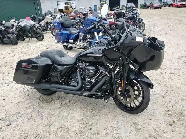 2018 Harley-Davidson Fltrxs Road Glide Special VIN: 1HD1KTC10JB667689 Lot: 62515335