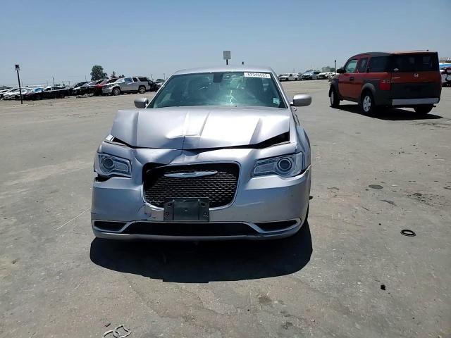 2015 Chrysler 300 Limited VIN: 2C3CCAAG7FH769299 Lot: 62546585