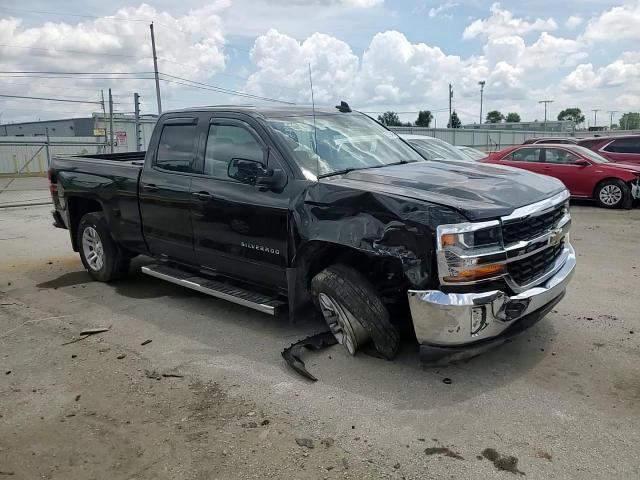2017 Chevrolet Silverado C1500 Lt VIN: 1GCRCREC0HZ113671 Lot: 62729465