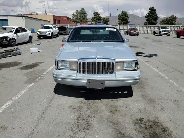 1993 Lincoln Town Car Signature VIN: 1LNLM82W2PY752923 Lot: 60463075
