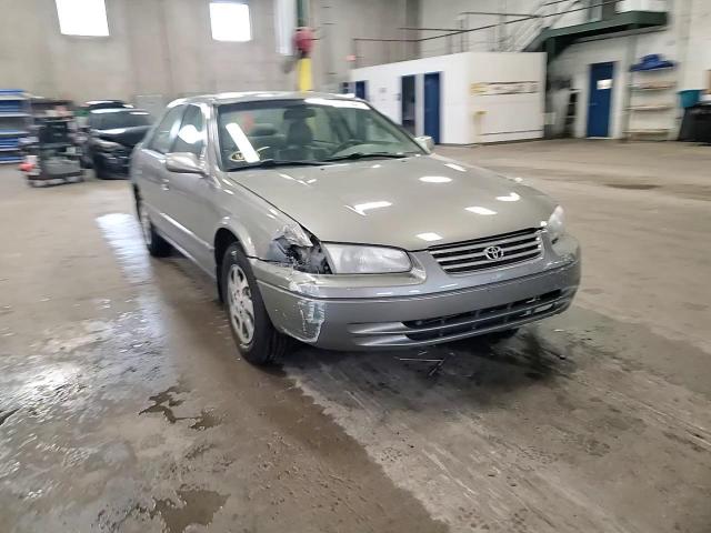 1999 Toyota Camry Le VIN: 4T1BF28KXXU080740 Lot: 60873645