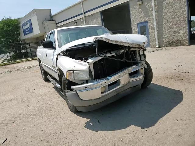 2000 Dodge Ram 1500 VIN: 1B7HC13Z8YJ158201 Lot: 59386735