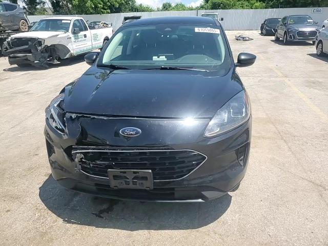 2021 Ford Escape Se VIN: 1FMCU0G67MUA47922 Lot: 61069865