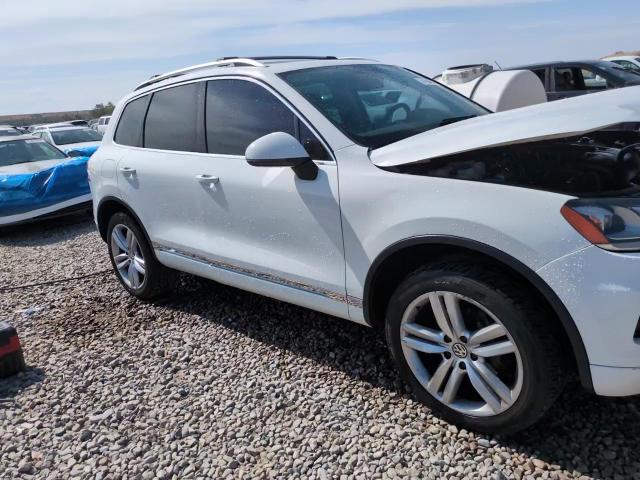 2014 Volkswagen Touareg V6 Tdi VIN: WVGEP9BPXED002477 Lot: 61997615