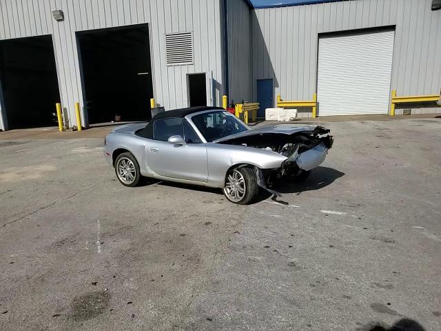 2003 Mazda Mx-5 Miata Base VIN: JM1NB353130301353 Lot: 62948325