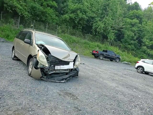 2005 Toyota Sienna Ce VIN: 5TDZA23C95S358014 Lot: 60670155