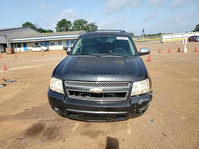 2010 Chevrolet Suburban C1500 Lt VIN: 1GNUCJE09AR193230 Lot: 61308075