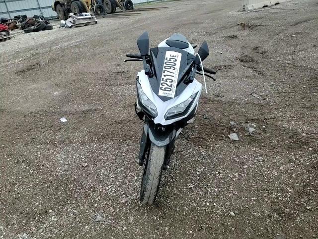 2013 Kawasaki Ex300 A VIN: JKAEX8A12DDA02139 Lot: 62517905