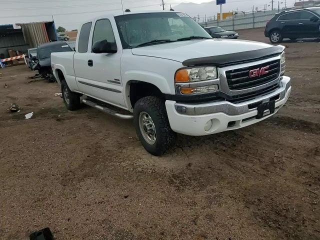 2004 GMC Sierra K2500 Heavy Duty VIN: 1GTHK29294E337594 Lot: 62019985