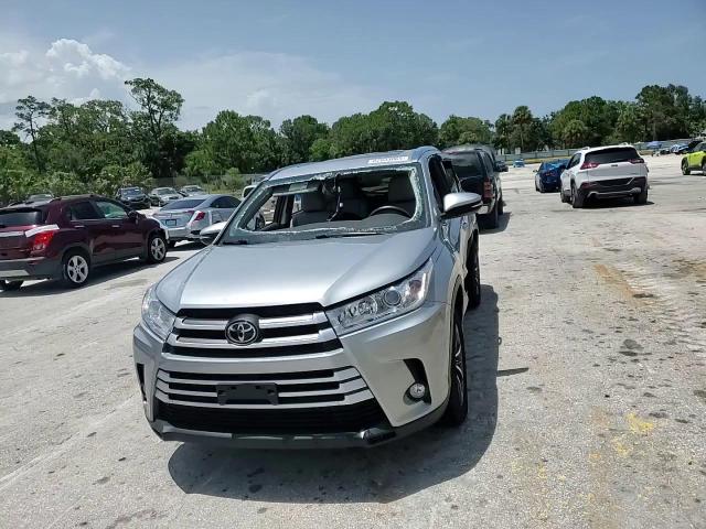 2017 Toyota Highlander Se VIN: 5TDKZRFH9HS517726 Lot: 62833065