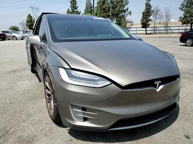 2016 Tesla Model X VIN: 5YJXCAE28GF010793 Lot: 60042185