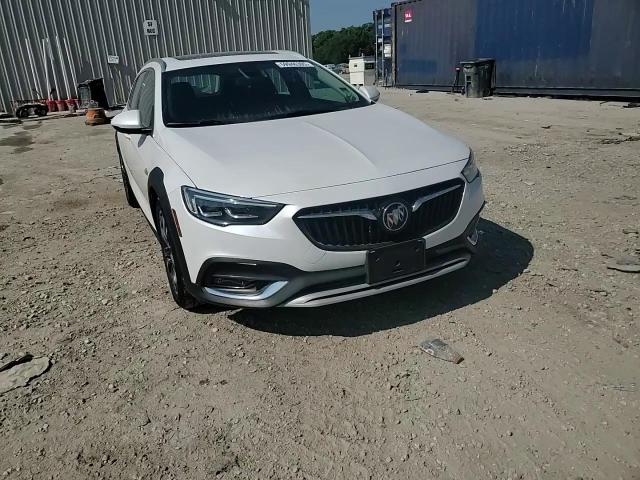 2018 Buick Regal Tourx Essence VIN: W04GV8SX5J1112307 Lot: 59946395