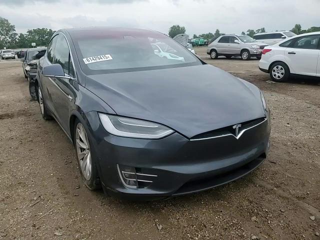 2017 Tesla Model X VIN: 5YJXCDE25HF049621 Lot: 61429415