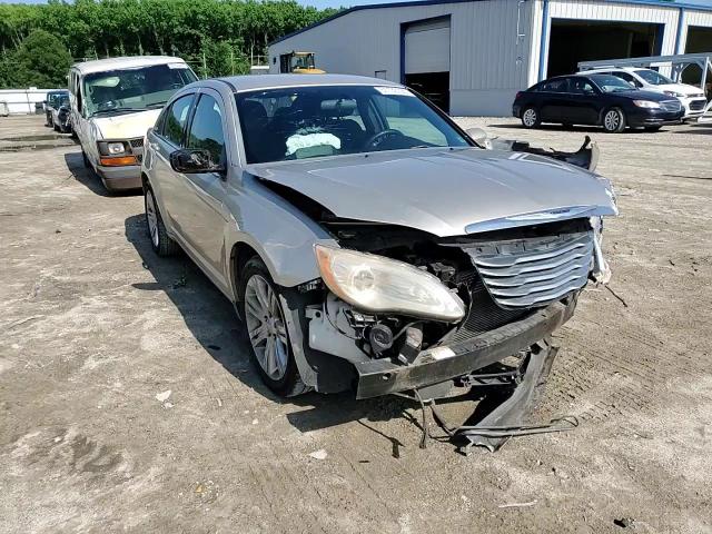 2013 Chrysler 200 Lx VIN: 1C3CCBAB4DN735707 Lot: 61133125