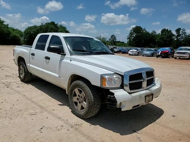 2006 Dodge Dakota Quad Slt VIN: 1D7HE48N26S526158 Lot: 61530615