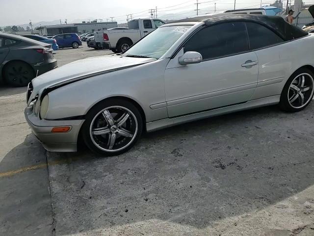 2003 Mercedes-Benz Clk 320 VIN: WDBLK65G33T133742 Lot: 62407145