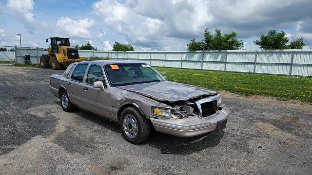 1997 Lincoln Town Car Signature VIN: 1LNLM82W2VY735147 Lot: 62588415