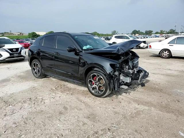 2021 Alfa Romeo Stelvio Ti VIN: ZASPAKBN5M7D01433 Lot: 58750305