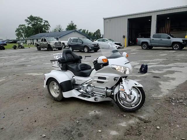 2008 Honda Gl1800 VIN: 1HFSC47F18A710733 Lot: 59804065