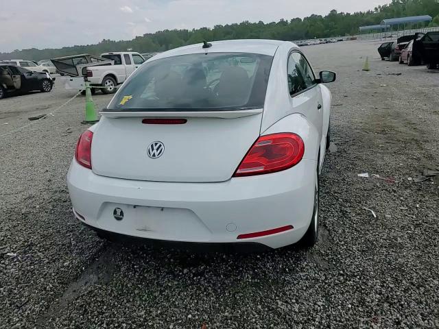 2015 Volkswagen Beetle 1.8T VIN: 3VWF17ATXFM655312 Lot: 60467385