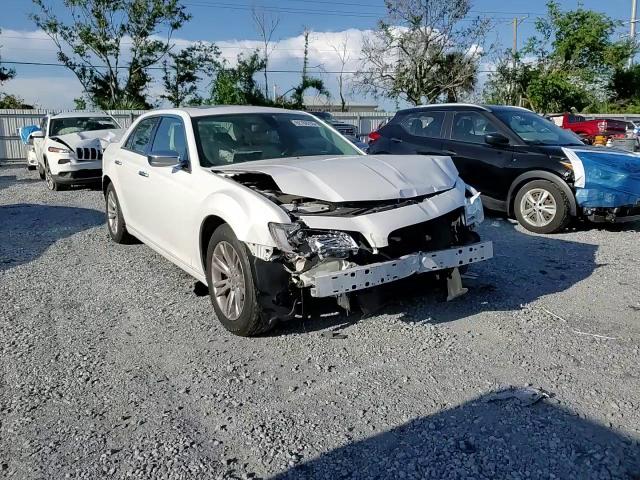 2017 Chrysler 300C VIN: 2C3CCAEG7HH571142 Lot: 62768755