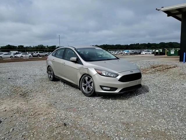 2017 Ford Focus Se VIN: 1FADP3FE3HL281812 Lot: 62783295