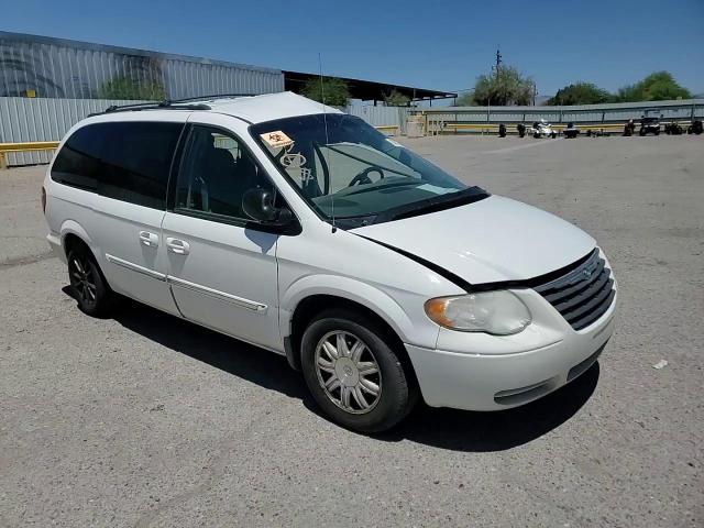 2005 Chrysler Town & Country Touring VIN: 2C4GP54L85R571325 Lot: 56194115