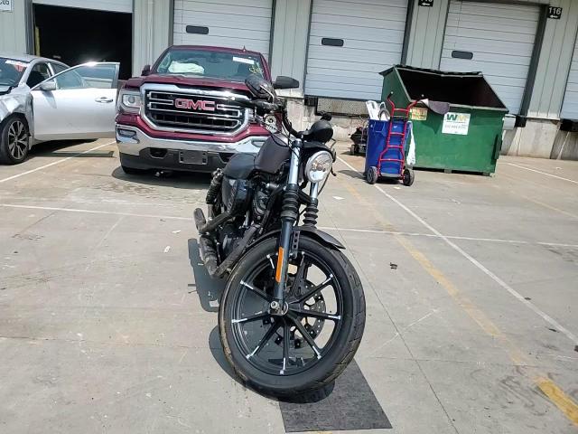 2016 Harley-Davidson Xl883 Iron 883 VIN: 1HD4LE211GC409207 Lot: 59618025
