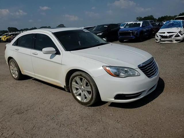 2011 Chrysler 200 Touring VIN: 1C3BC1FG4BN614408 Lot: 62422275