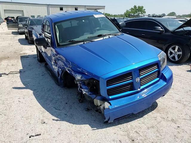 2007 Dodge Dakota Slt VIN: 1D7HE42P47S267877 Lot: 60266895