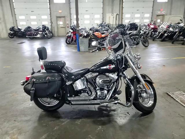 2017 Harley-Davidson Flstc Heritage Softail Classic VIN: 1HD1BWV1XHB035663 Lot: 61084685