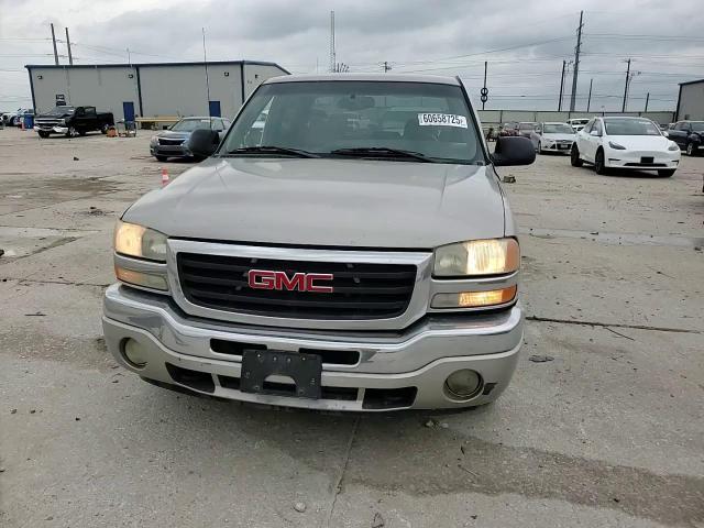2005 GMC New Sierra C1500 VIN: 2GTEC13T451262818 Lot: 60658725