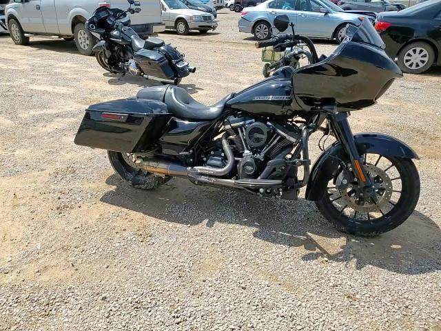 2018 Harley-Davidson Fltrxs Road Glide Special VIN: 1HD1KTC32JB677030 Lot: 61543795