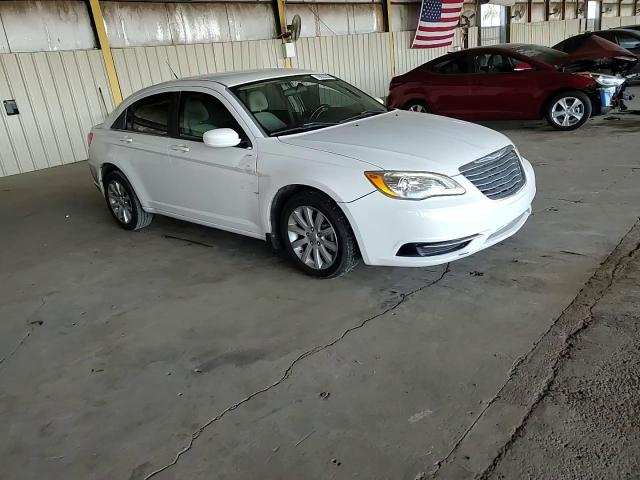 2011 Chrysler 200 Touring VIN: 1C3BC1FG3BN522612 Lot: 59035225