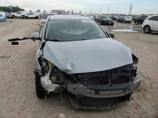 2011 Mazda 3 S VIN: JM1BL1W52B1428190 Lot: 62935875