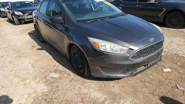 2015 Ford Focus S VIN: 1FADP3E26FL219678 Lot: 61764605