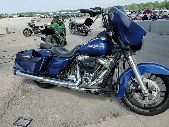 2017 Harley-Davidson Flhx Street Glide VIN: 1HD1KBC14HB679168 Lot: 62143275