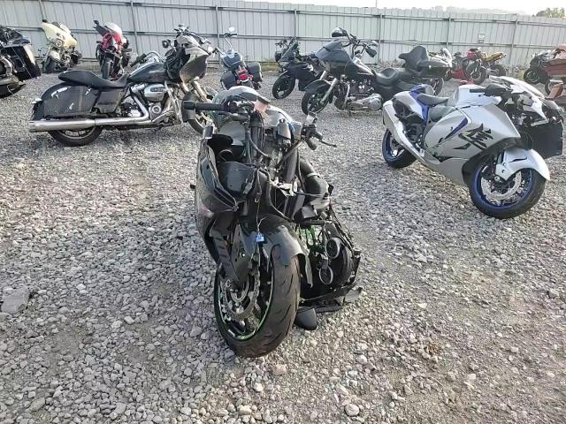 2017 Kawasaki Zx1400 H VIN: JKBZXNH16HA005101 Lot: 62779715