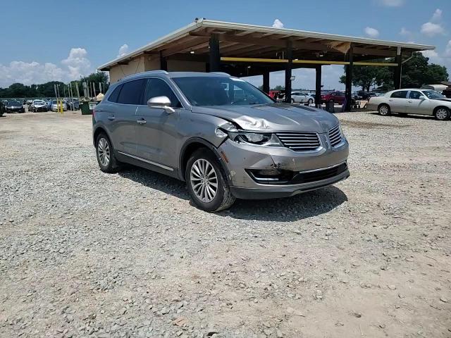2017 Lincoln Mkx Select VIN: 2LMPJ6KRXHBL39921 Lot: 61917395