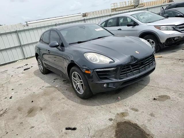 2017 Porsche Macan VIN: WP1AA2A55HLB05665 Lot: 60719565