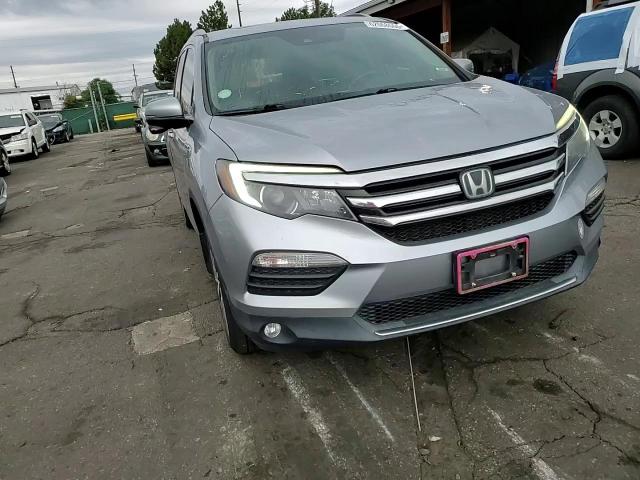 2017 Honda Pilot Touring VIN: 5FNYF6H97HB077680 Lot: 62068565