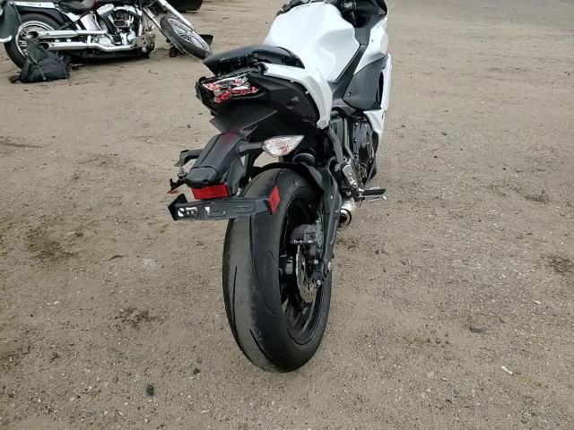 2017 Kawasaki Ex650 J VIN: JKAEXEJ14HDA00056 Lot: 62171035