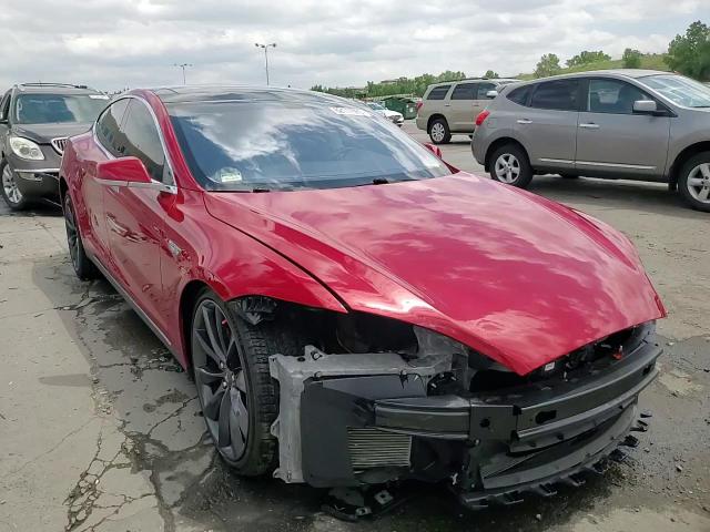 2014 Tesla Model S VIN: 5YJSA1H13EFP35086 Lot: 62117065