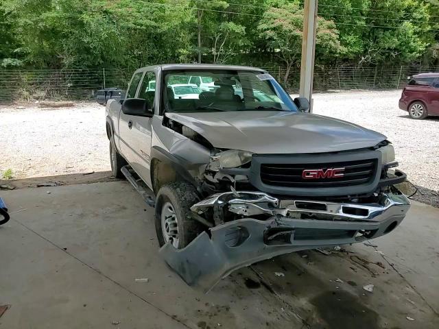 2005 GMC Sierra K2500 Heavy Duty VIN: 1GTHK29U75E287068 Lot: 60930955