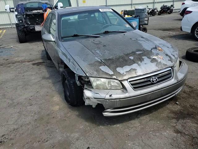 2000 Toyota Camry Ce VIN: 4T1BG22K0YU010557 Lot: 62556385