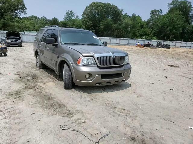 2004 Lincoln Navigator VIN: 5LMFU28R74LJ09128 Lot: 59023625
